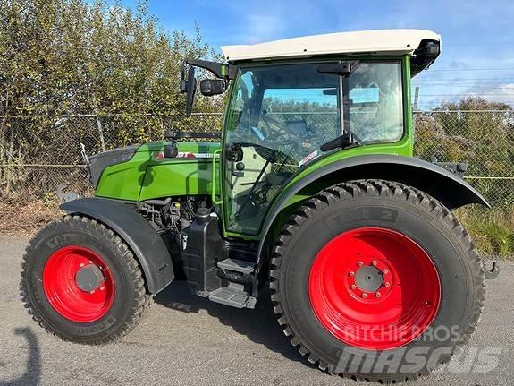 Fendt 211 Profi Traktoriai