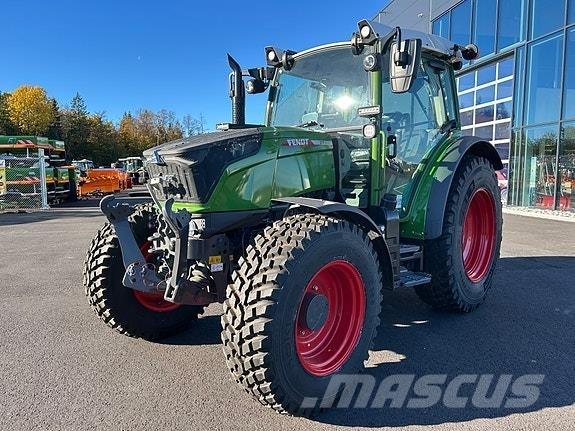 Fendt 211 Profi Traktoriai