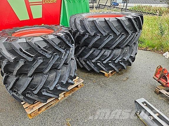 Fendt 300 Traktoriai