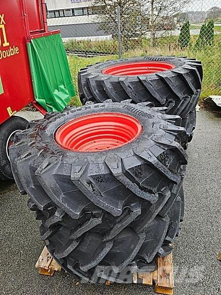 Fendt 300 Traktoriai