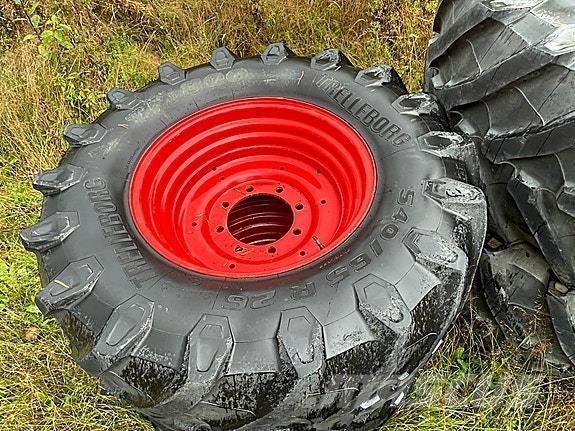 Fendt 415 Traktoriai