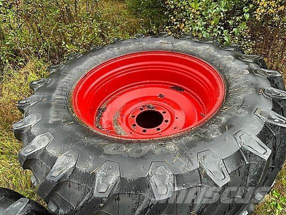 Fendt 415 Traktoriai