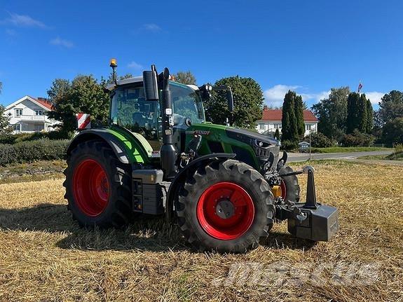 Fendt 620 VARIO Traktoriai