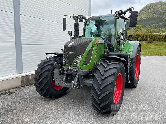 Fendt 718 Traktoriai