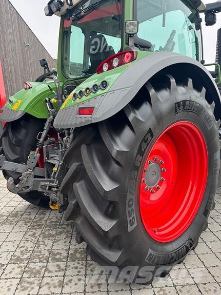 Fendt 720 S4 Traktoriai