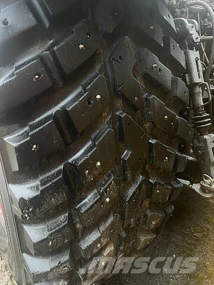 Fendt 724 Traktoriai