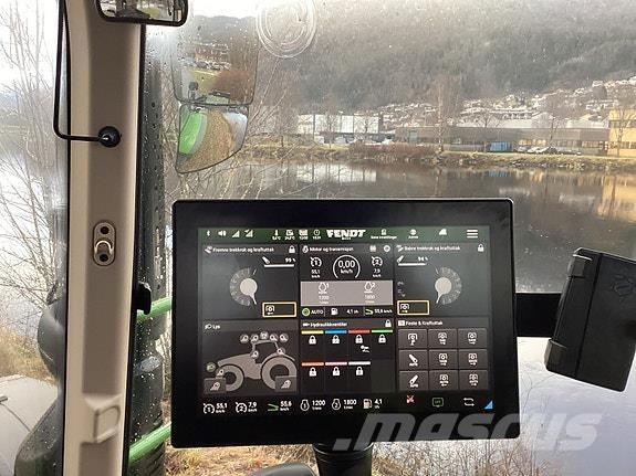 Fendt 724 VARIO Traktoriai