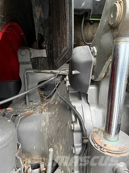 Fendt 724S4 Traktoriai