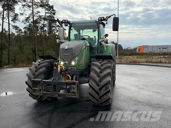 Fendt 724S4 Traktoriai