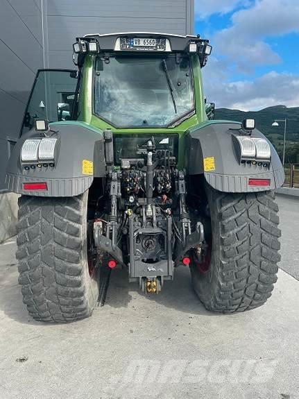 Fendt 828 Vario Traktoriai