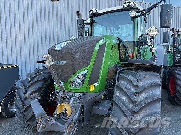 Fendt 828 Vario Traktoriai
