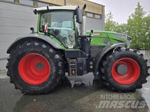 Fendt 942 VARIO Traktoriai