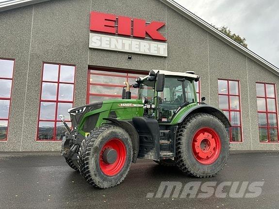 Fendt 942 VARIO Traktoriai