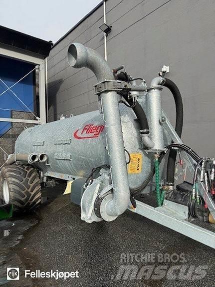 Fliegl VFW10600 Mineralinių trąšų barstytuvai