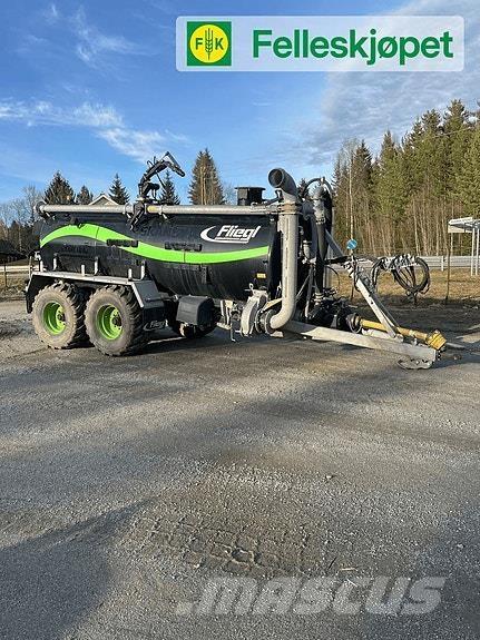 Fliegl vfw12000 Mineralinių trąšų barstytuvai