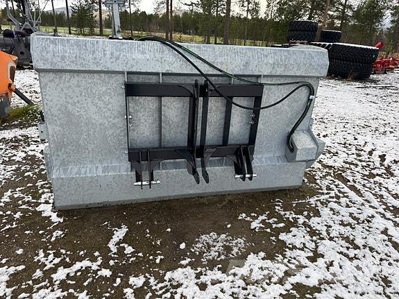 Fransgård 1500 Kita kelių ir sniego technika