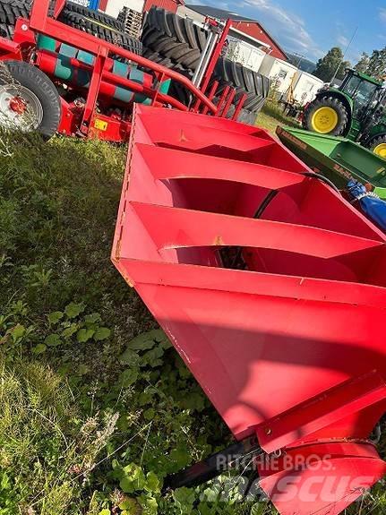 Globus 1600 Smėlio ir druskos barstytuvai
