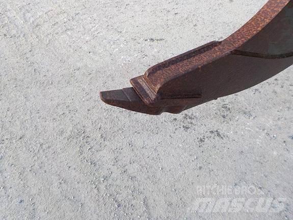 Globus S-50 ripper Kiti naudoti statybos komponentai