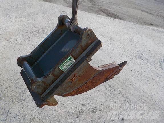 Globus S-50 ripper Kiti naudoti statybos komponentai