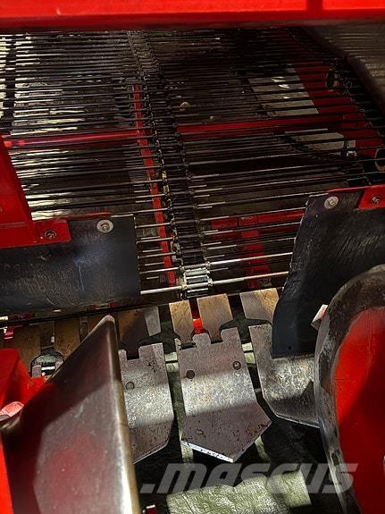 Grimme SE 260 UB Bulvių kombainai ir ekskavatoriai