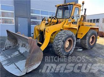 Hanomag 44D med HK. Naudoti ratiniai krautuvai
