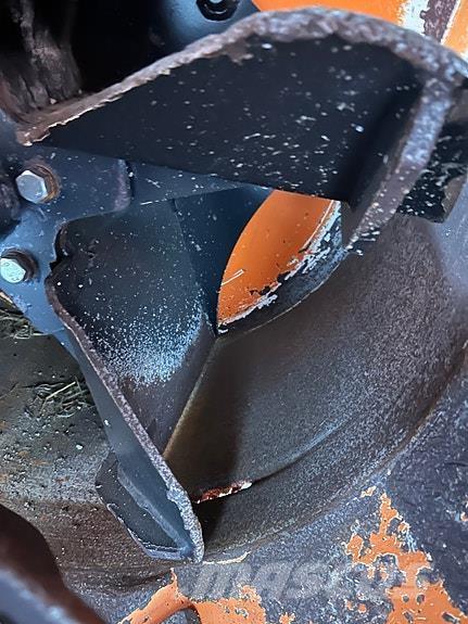 Hydromann V-3200 Bendrosios paskirties priekabos