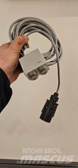 Igland 60 Miško technika - Kita