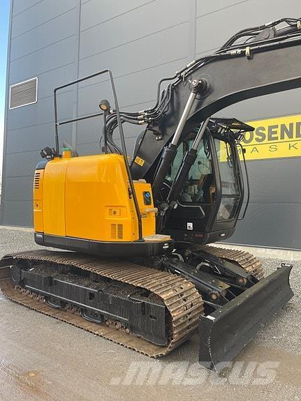 JCB 2020 Vikšriniai ekskavatoriai