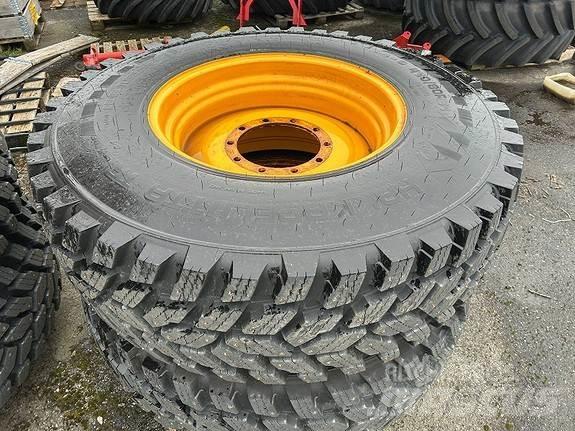 JCB FASTRAC 4220 Traktoriai
