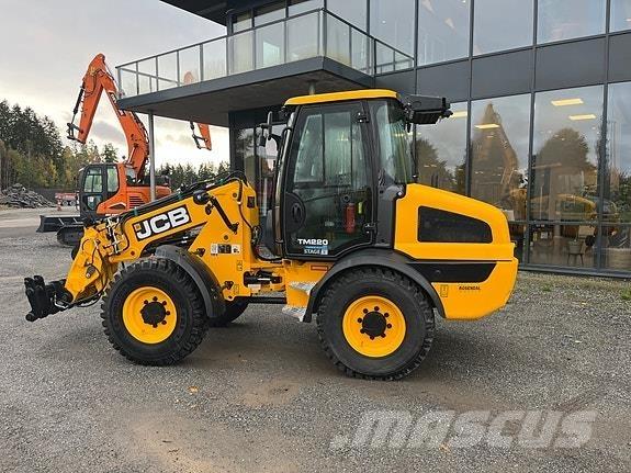 JCB TM220 Naudoti ratiniai krautuvai
