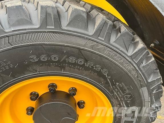 JCB TM220 Naudoti ratiniai krautuvai