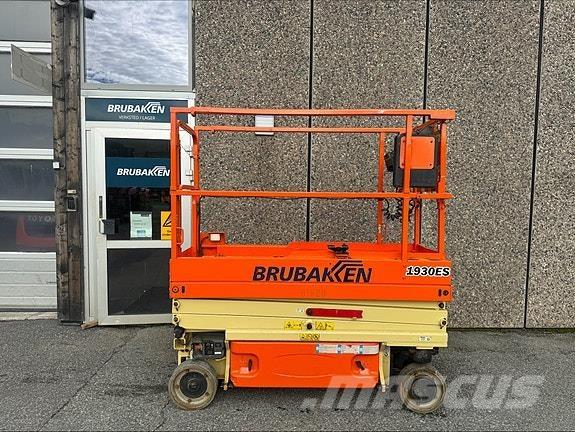 JLG 1930ES 61920 Kiti keltuvai ir platformos