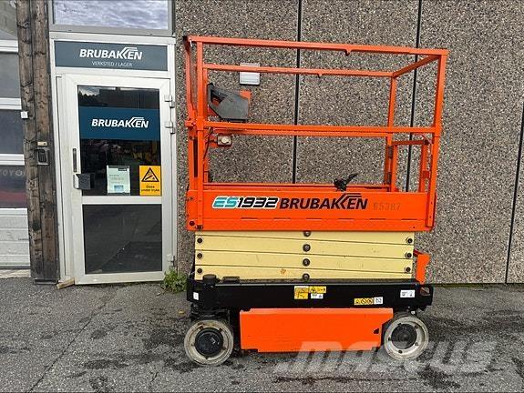 JLG 1932 ES 65387 Kiti keltuvai ir platformos
