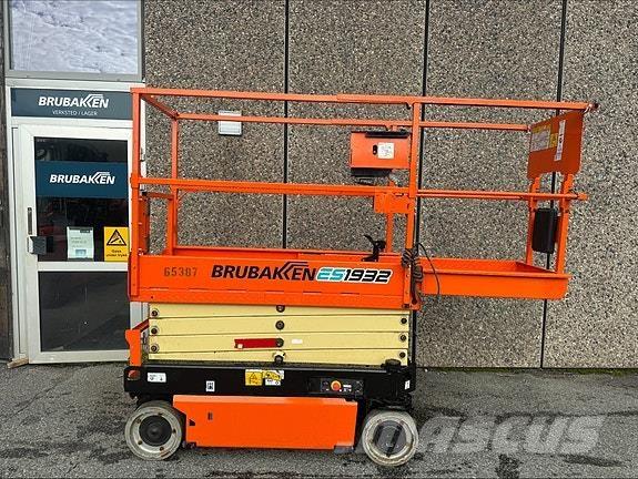 JLG 1932 ES 65387 Kiti keltuvai ir platformos