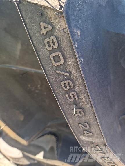 John Deere  Traktoriai