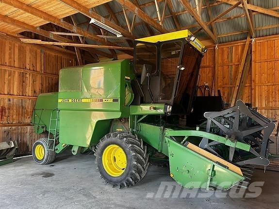 John Deere 1032 Derliaus nuėmimo kombainai