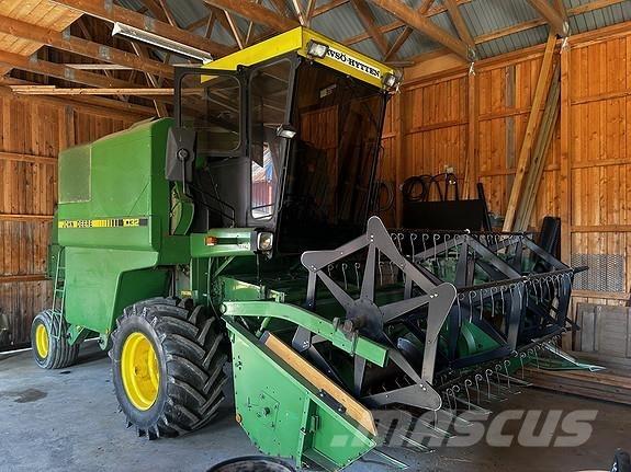 John Deere 1032 Derliaus nuėmimo kombainai