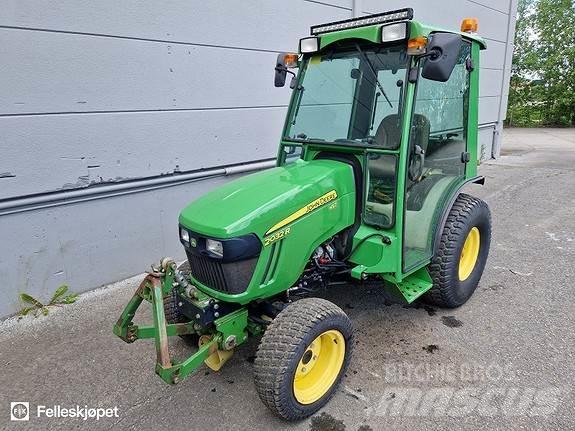 John Deere 2032R Traktoriai