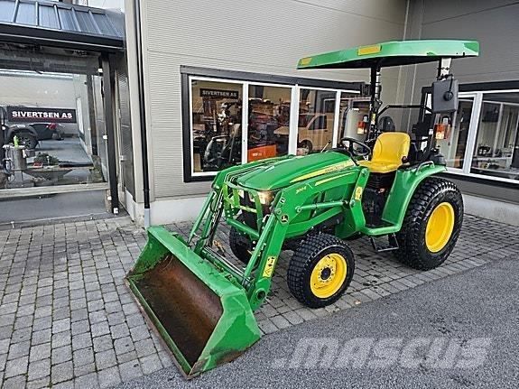 John Deere 3038E Traktoriai