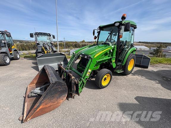 John Deere 3720 Traktoriai