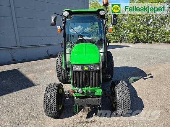 John Deere 4720 Traktoriai