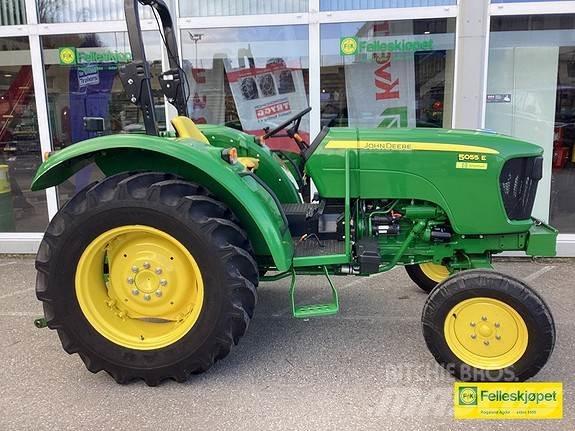 John Deere 5055E Traktoriai