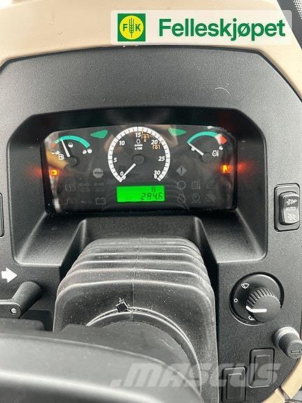 John Deere 5067E Traktoriai