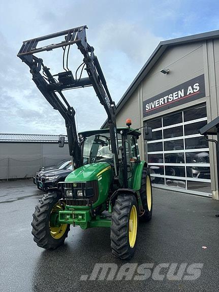 John Deere 5080 M Traktoriai