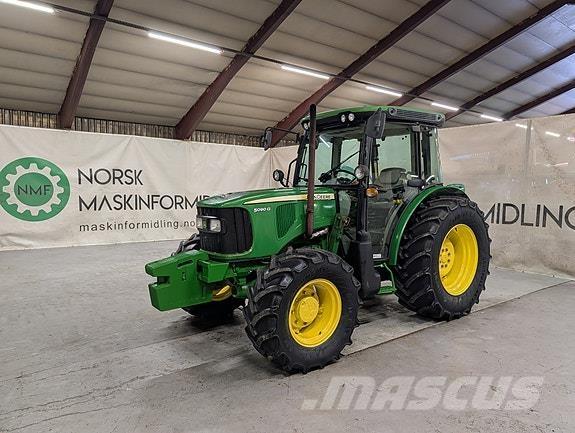 John Deere 5090G Traktoriai