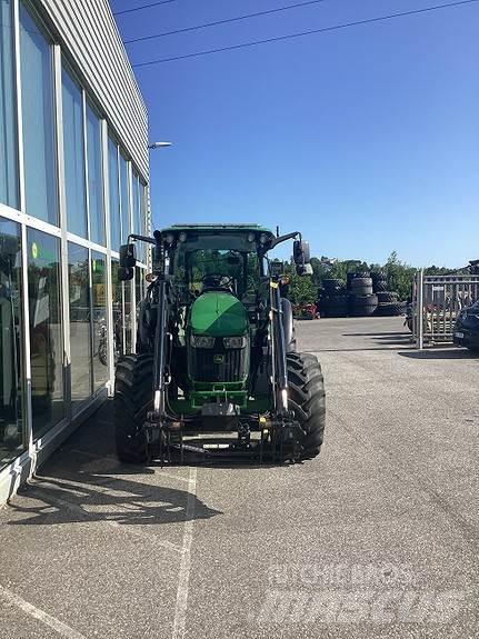 John Deere 5100M Traktoriai