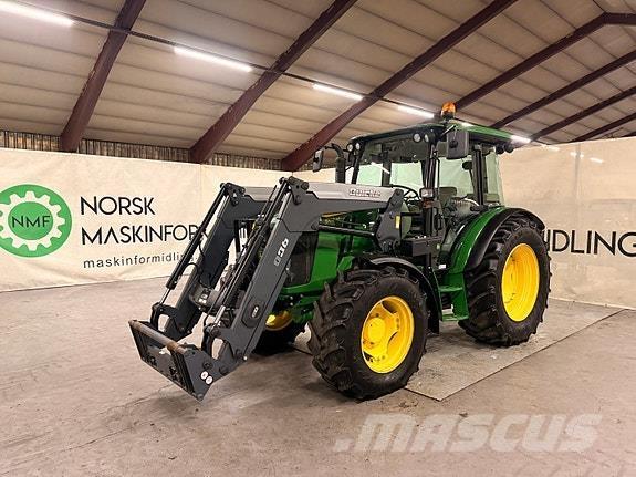 John Deere 5100M Traktoriai