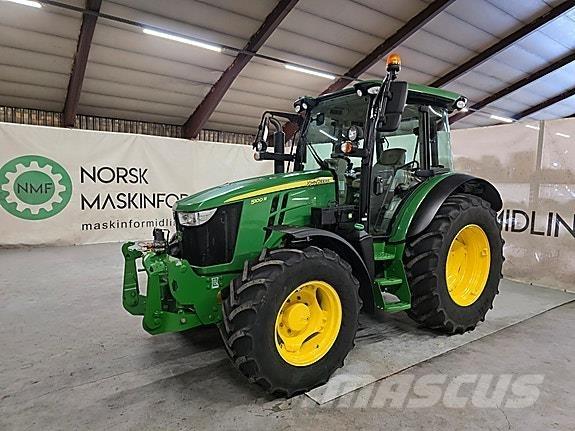 John Deere 5100R Traktoriai