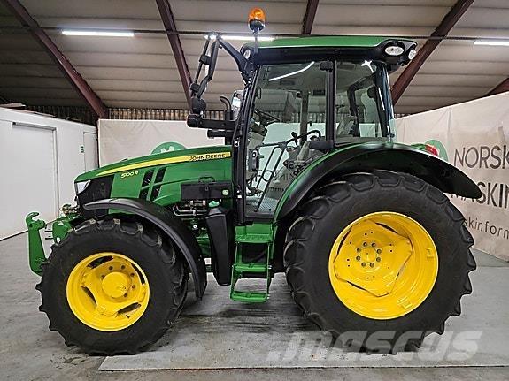 John Deere 5100R Traktoriai