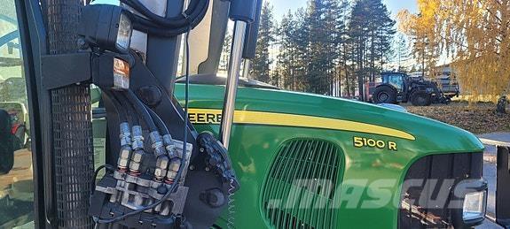John Deere 5100R Traktoriai